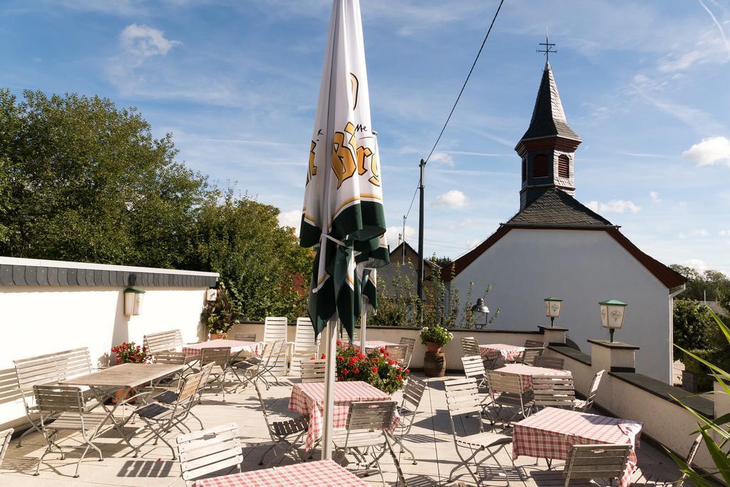 Hotel Und Landgasthof Zum Bockshahn Spessart  Luaran gambar