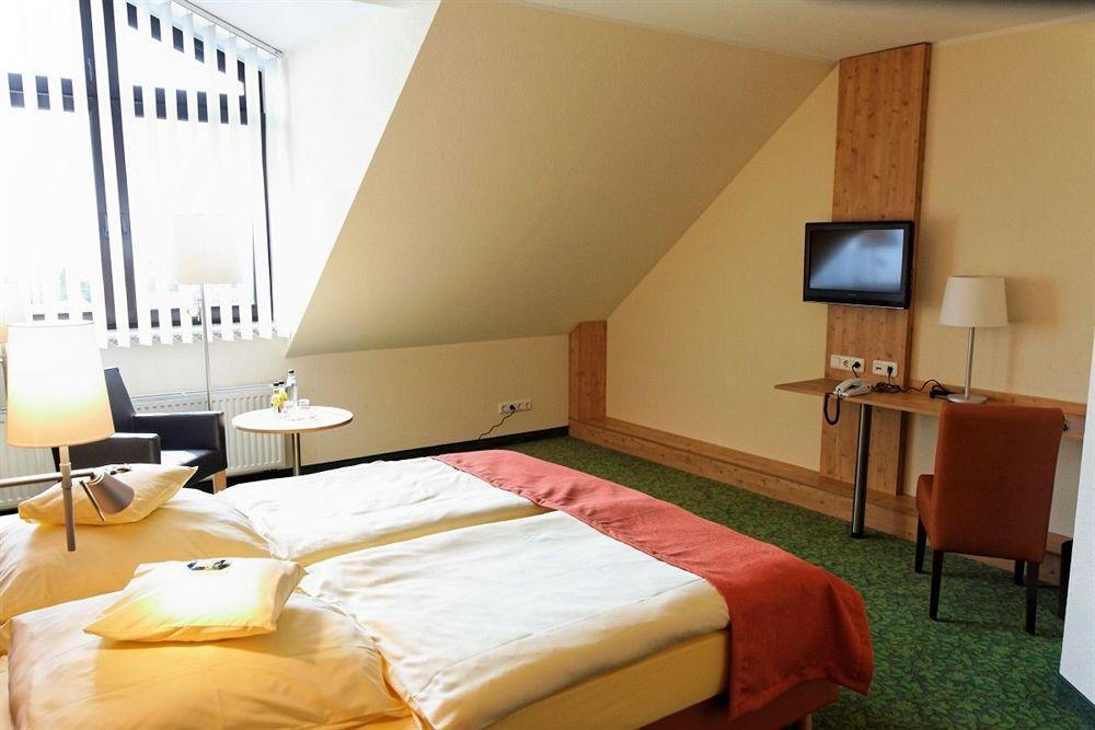 Hotel Und Landgasthof Zum Bockshahn Spessart  Luaran gambar