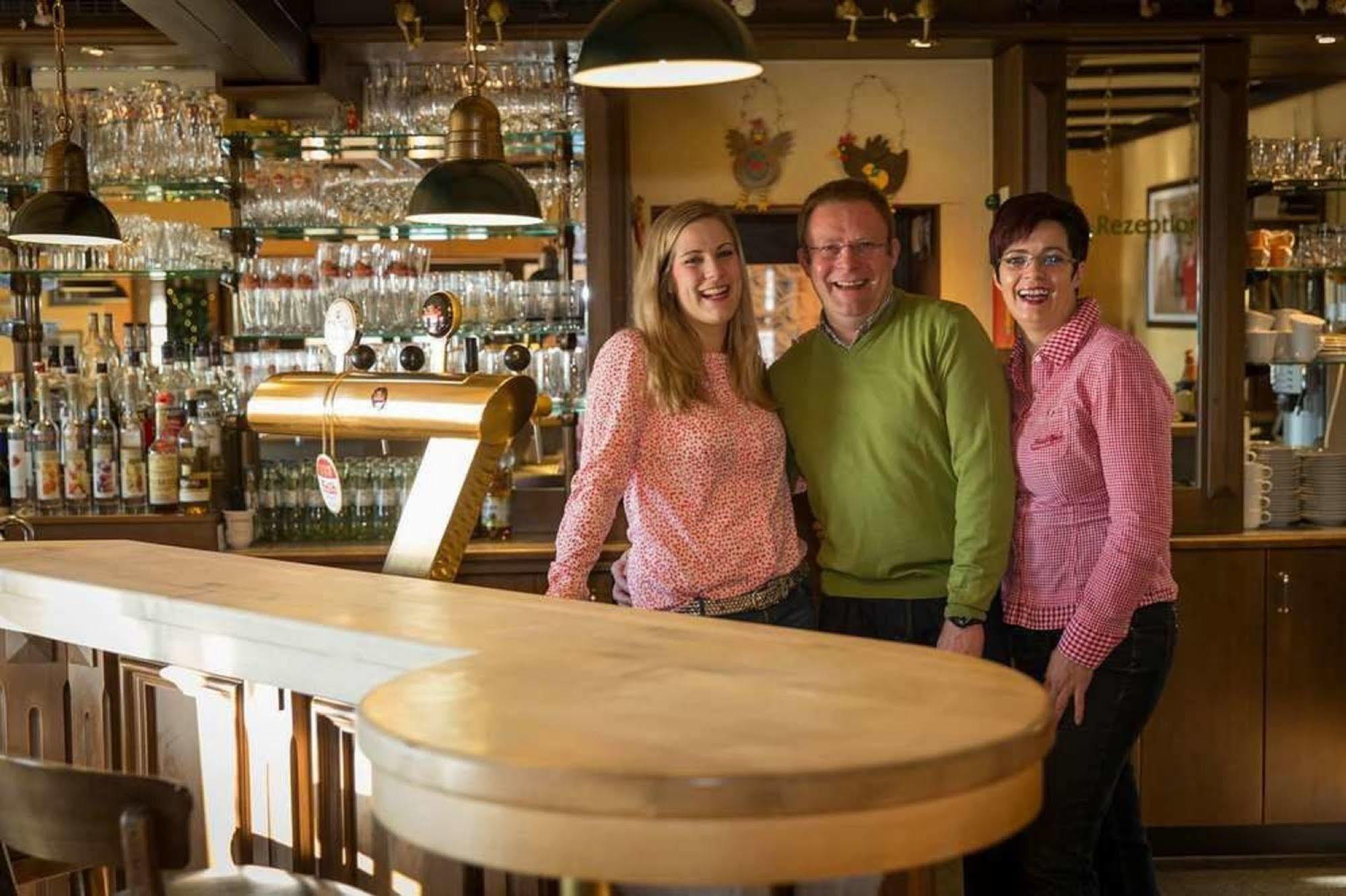 Hotel Und Landgasthof Zum Bockshahn Spessart  Luaran gambar